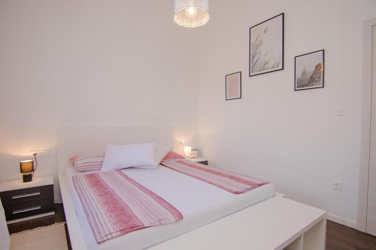 Apartments Aki مالينسكا المظهر الخارجي الصورة