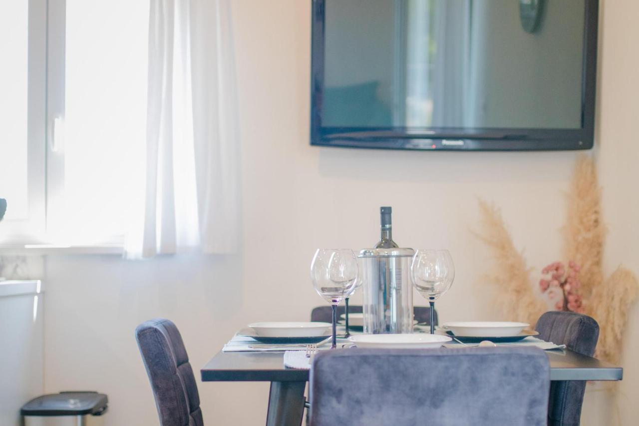 Apartments Aki مالينسكا المظهر الخارجي الصورة