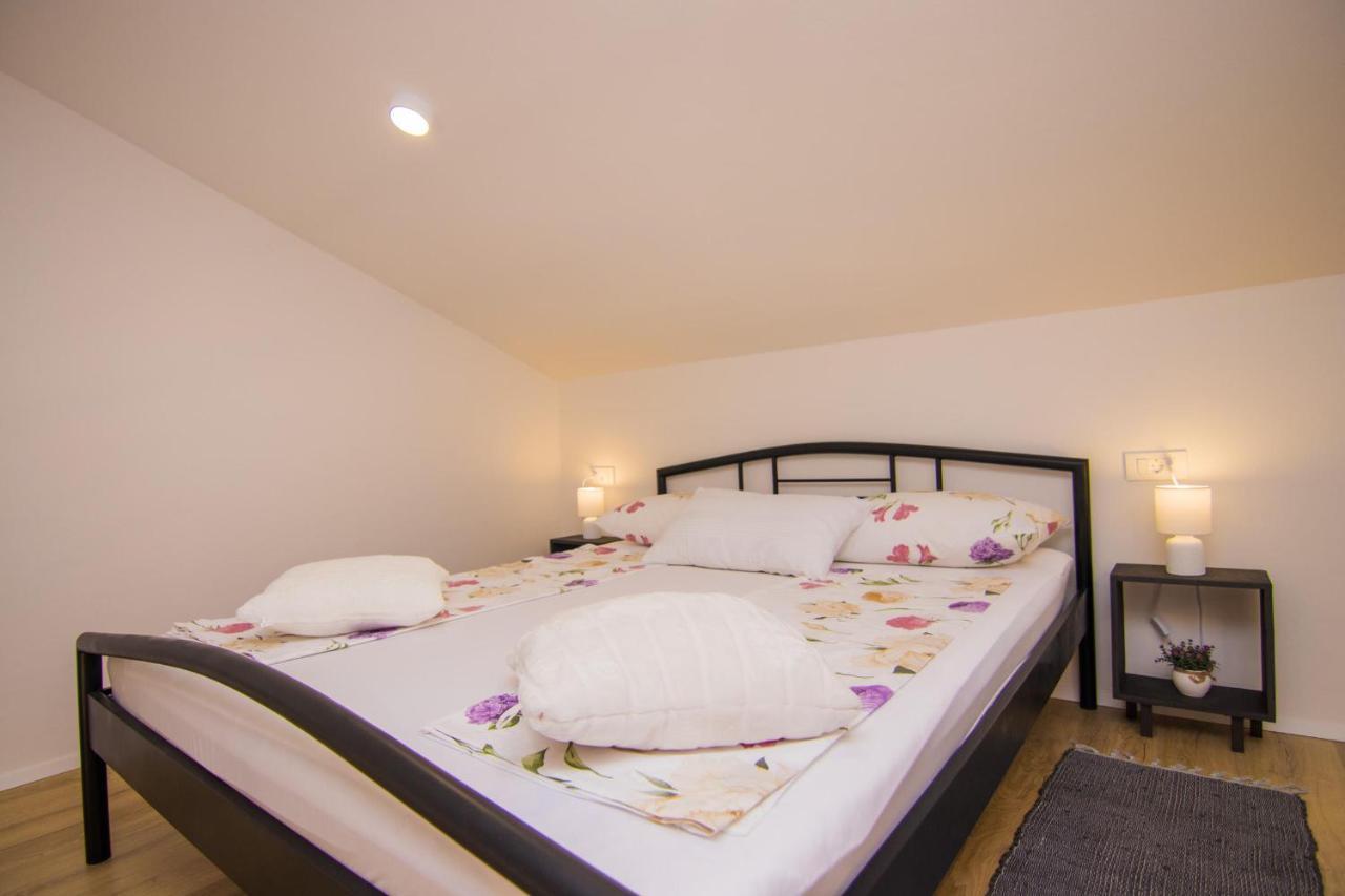 Apartments Aki مالينسكا المظهر الخارجي الصورة